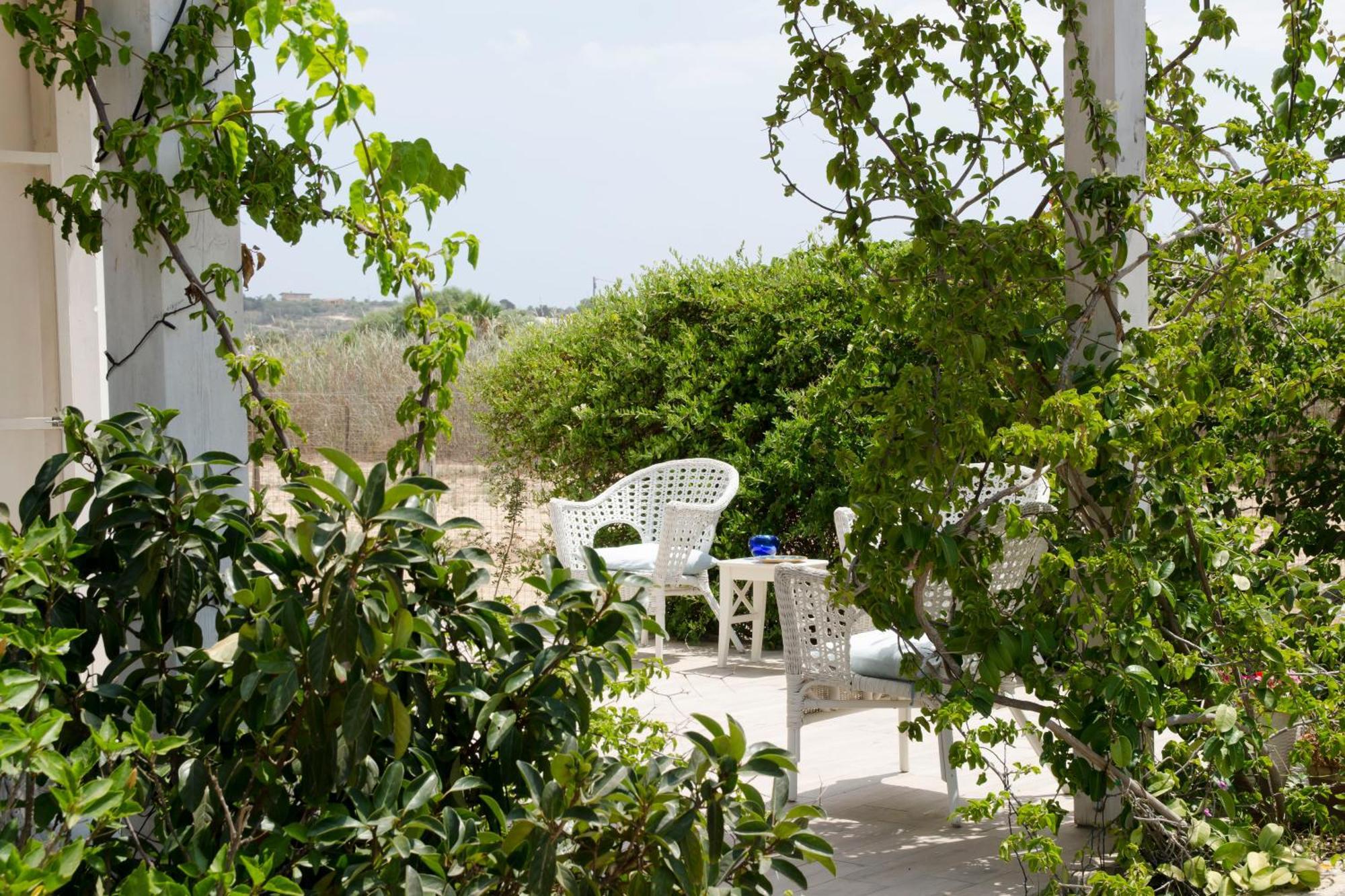 Tancredi'S Seaside Home Granelli Exterior photo